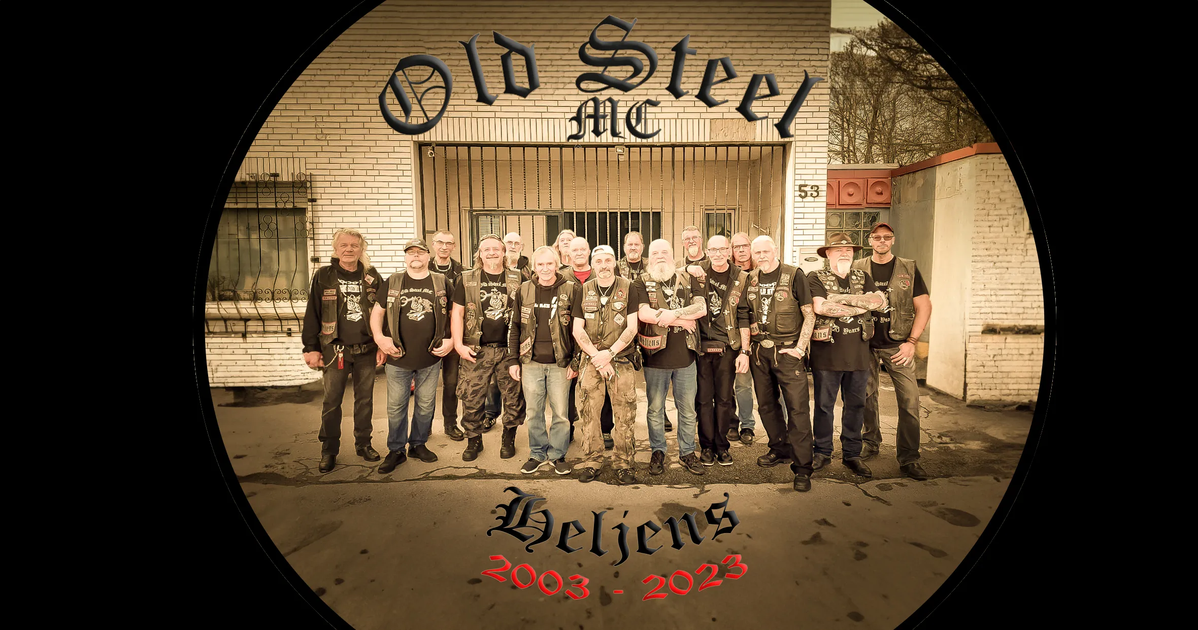 Die Members des Old Steel MC vor dem Clubhaus in Heiligenhaus